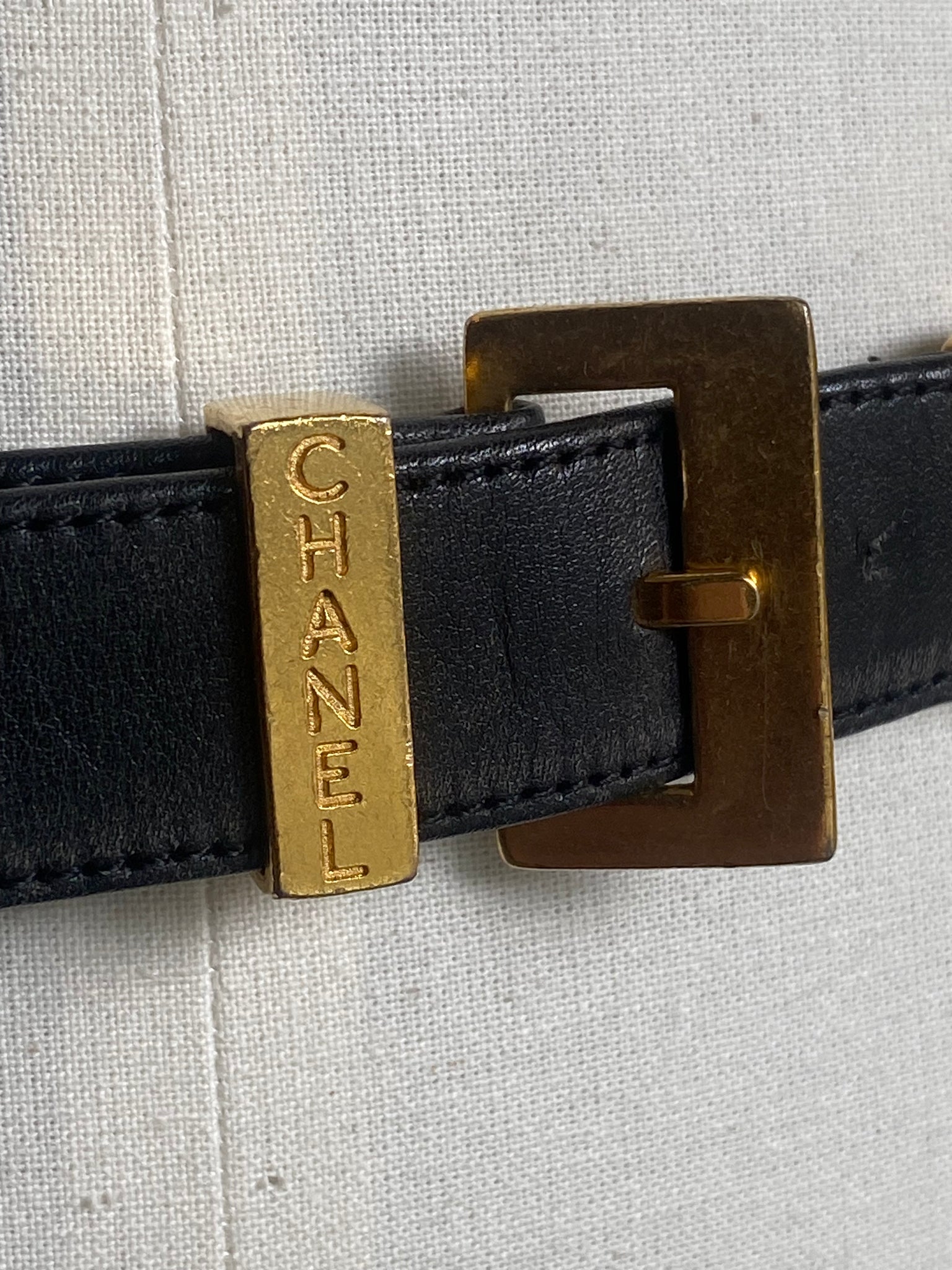 Leather & Chain Buckle Belt