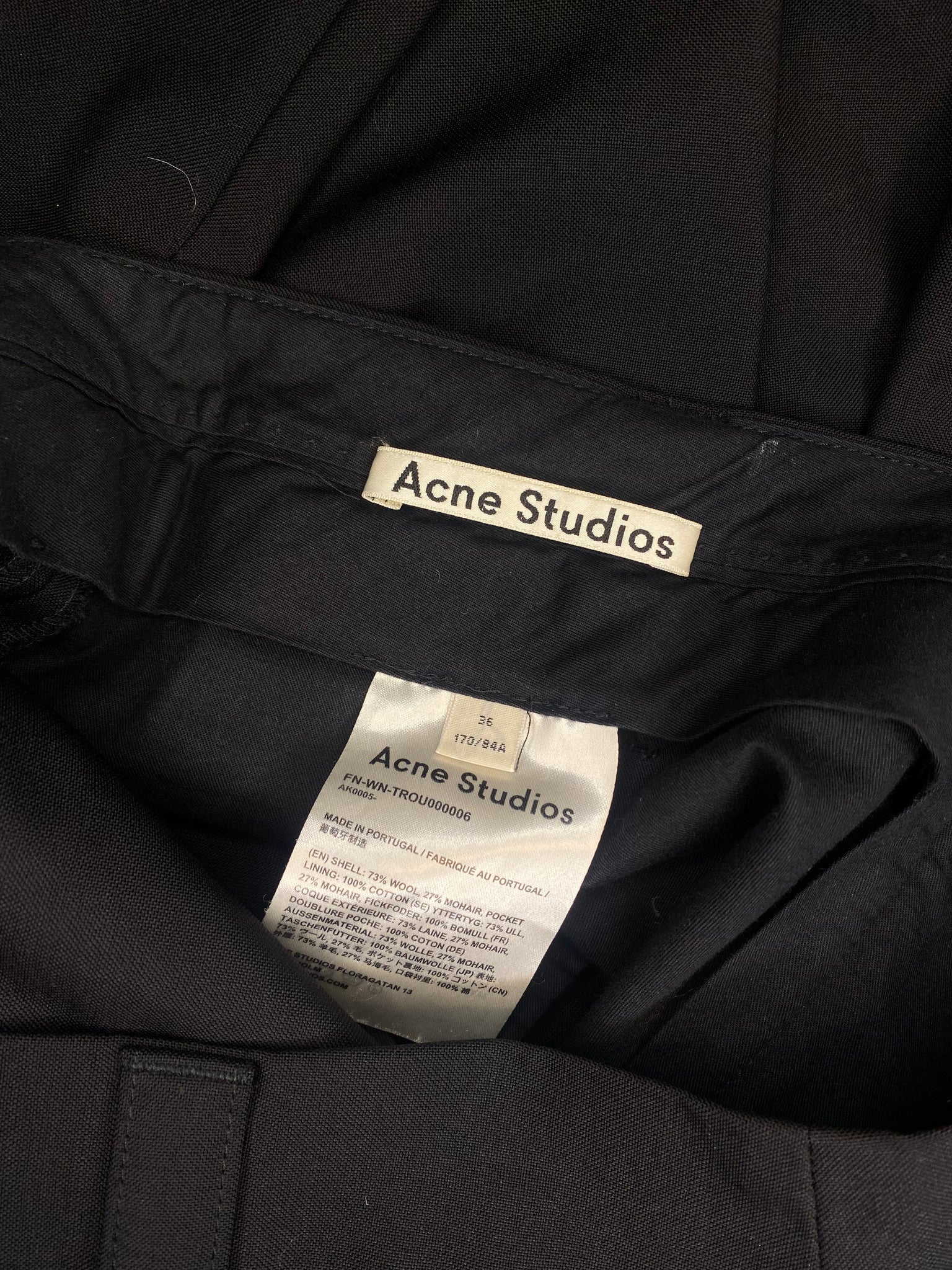 Black trousers