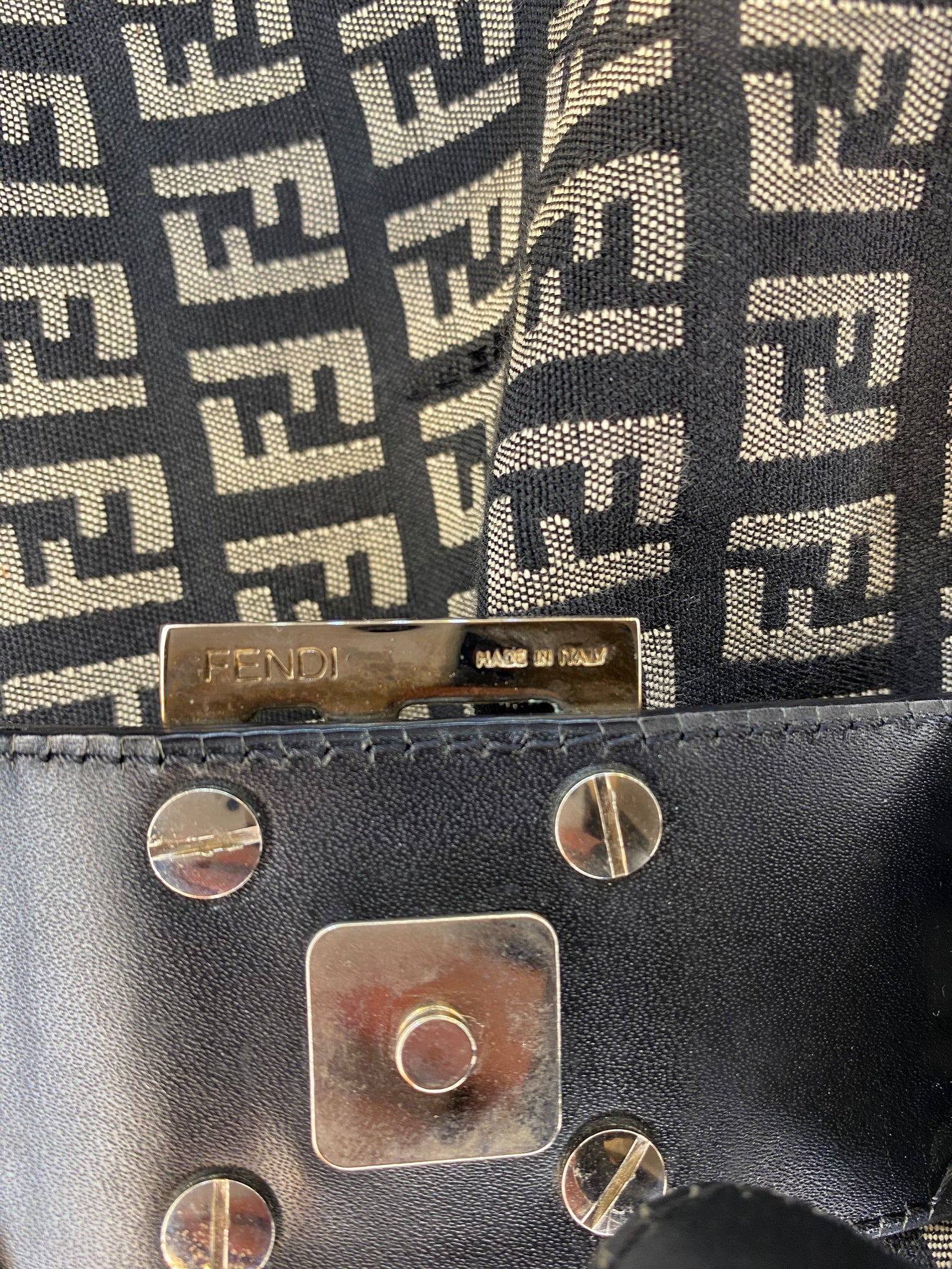 Vintage FF Baguette Bag