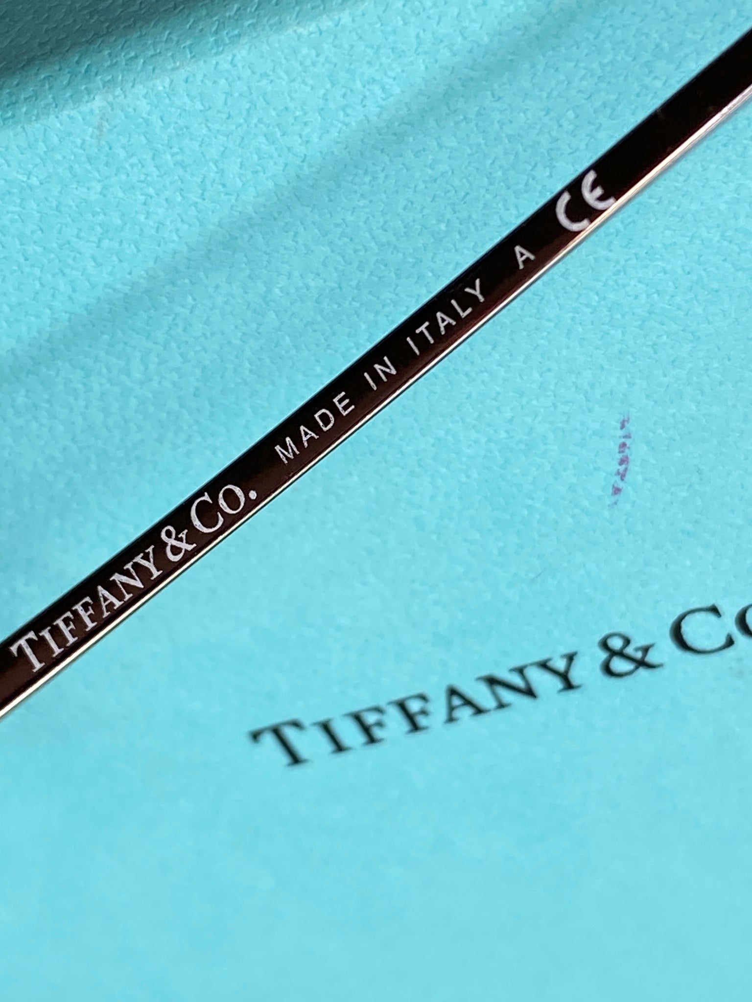 Bow Embellished Sunglasses