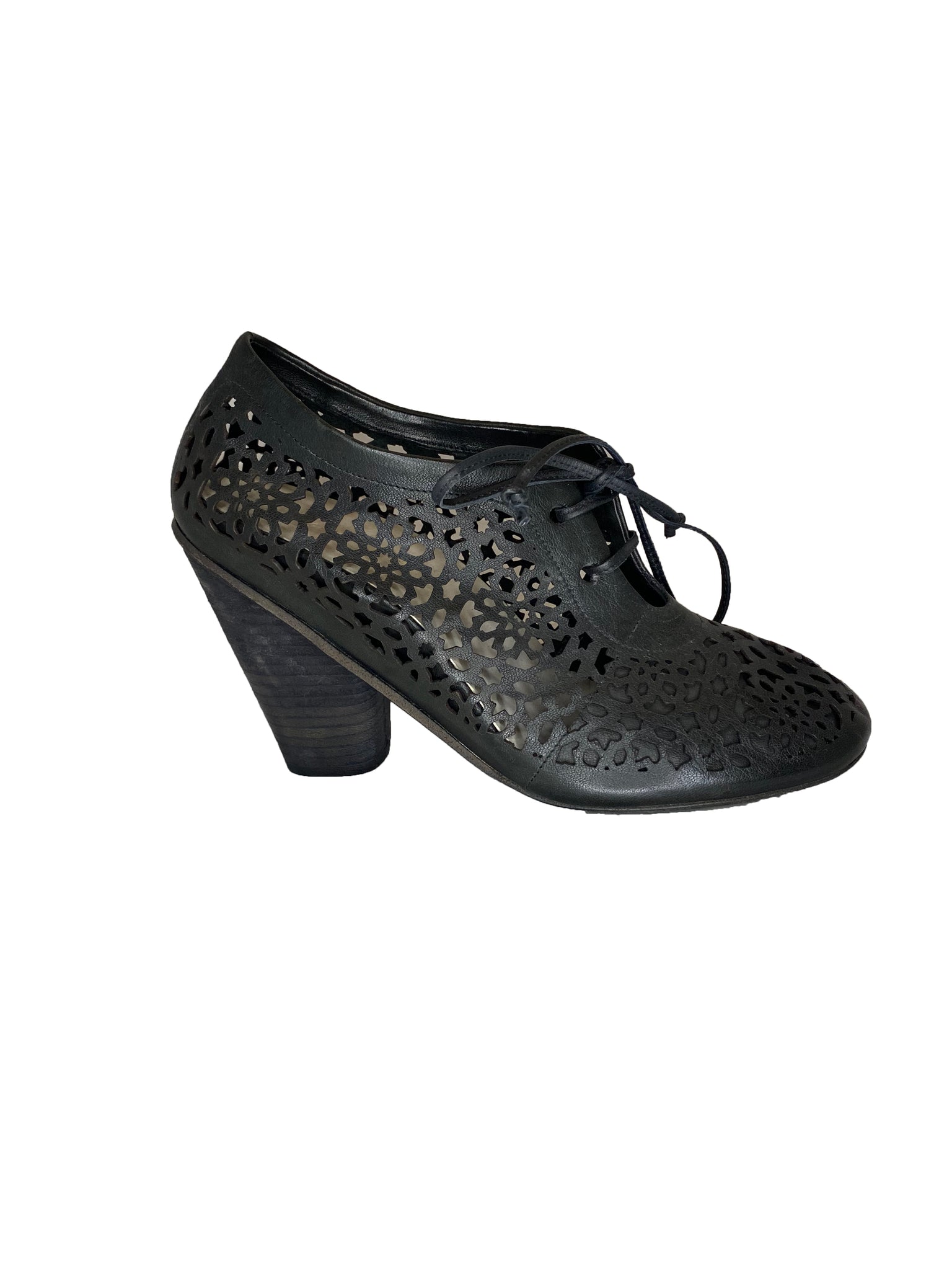 Lace Leather Cut Heels
