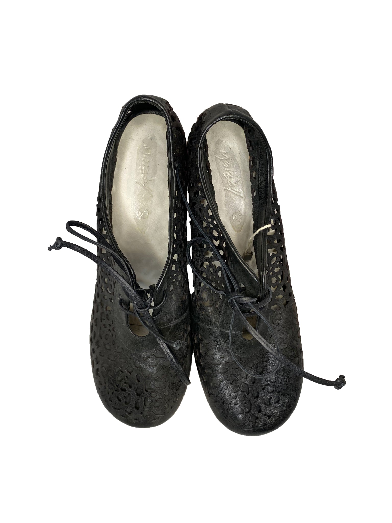 Lace Leather Cut Heels