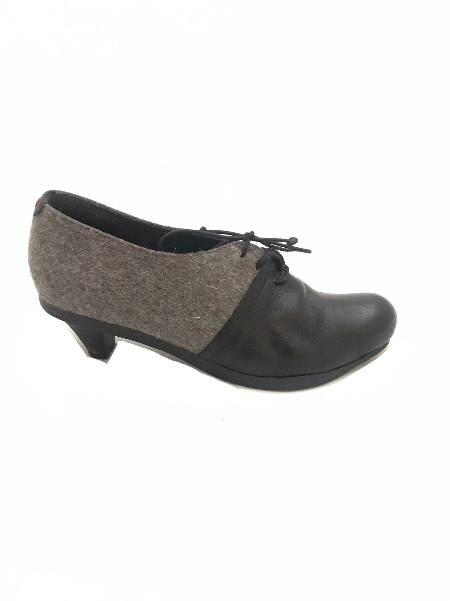 Isabella's Wardrobe Tracey Neuls Leather and Wool Heels.